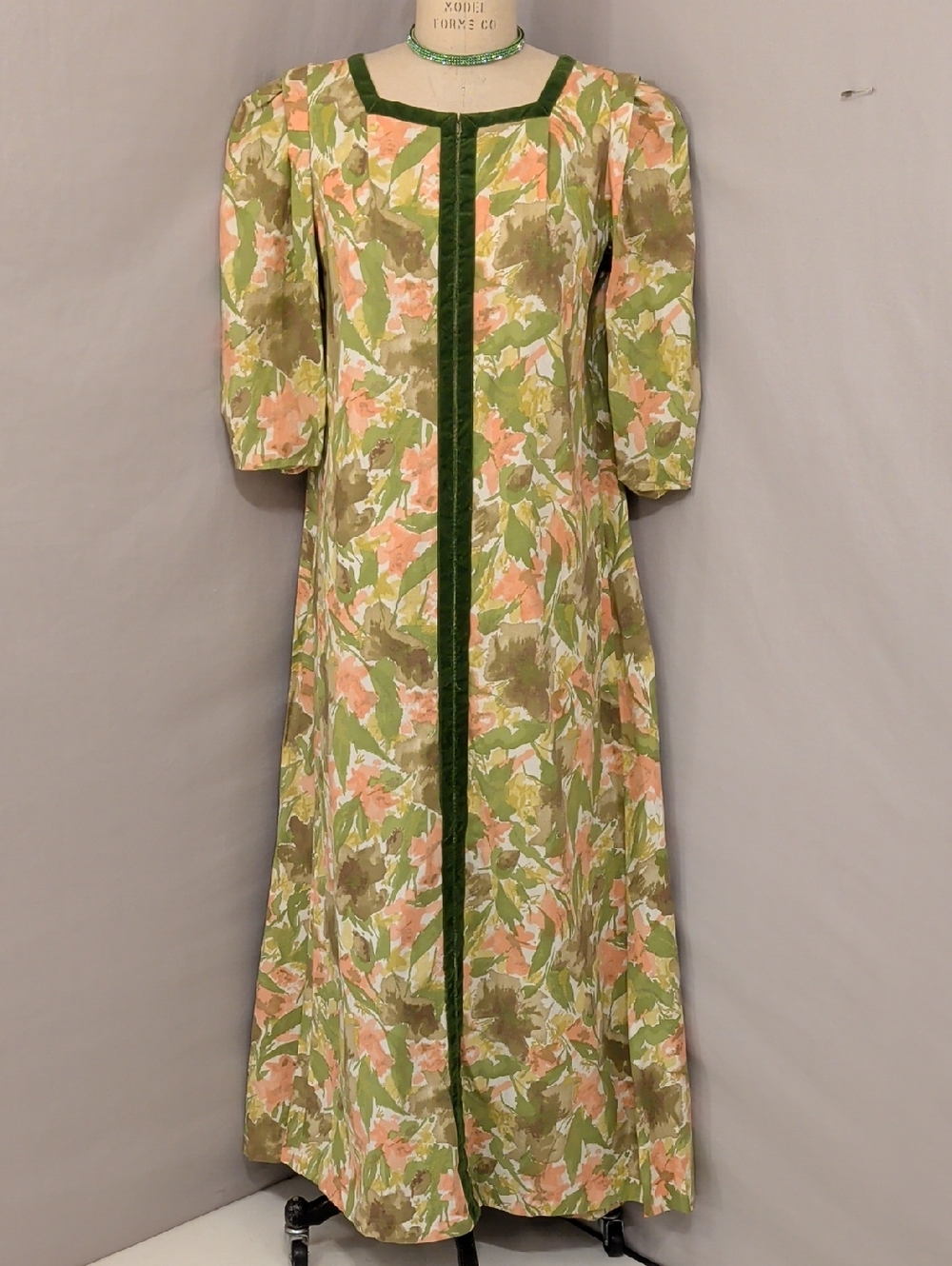Vintage Hawaiian Floral Resort Maxi Dress 40s 50s Lounge Party Honolulu Empire